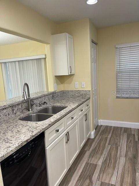 Image 10 of 20 For 326 Carina Circle