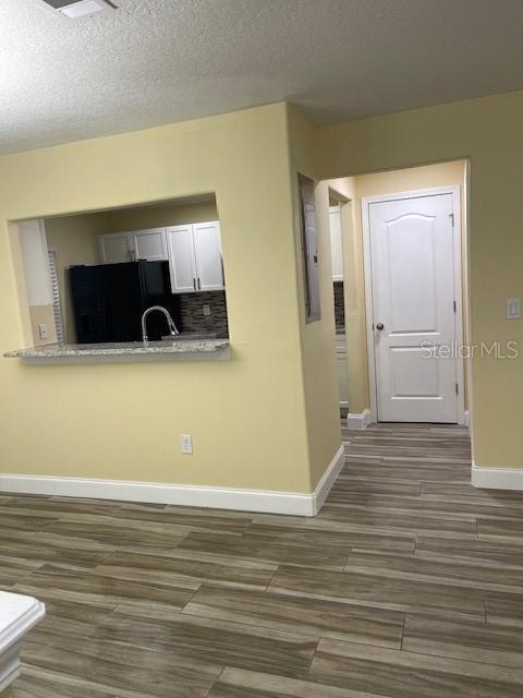 Image 4 of 20 For 326 Carina Circle