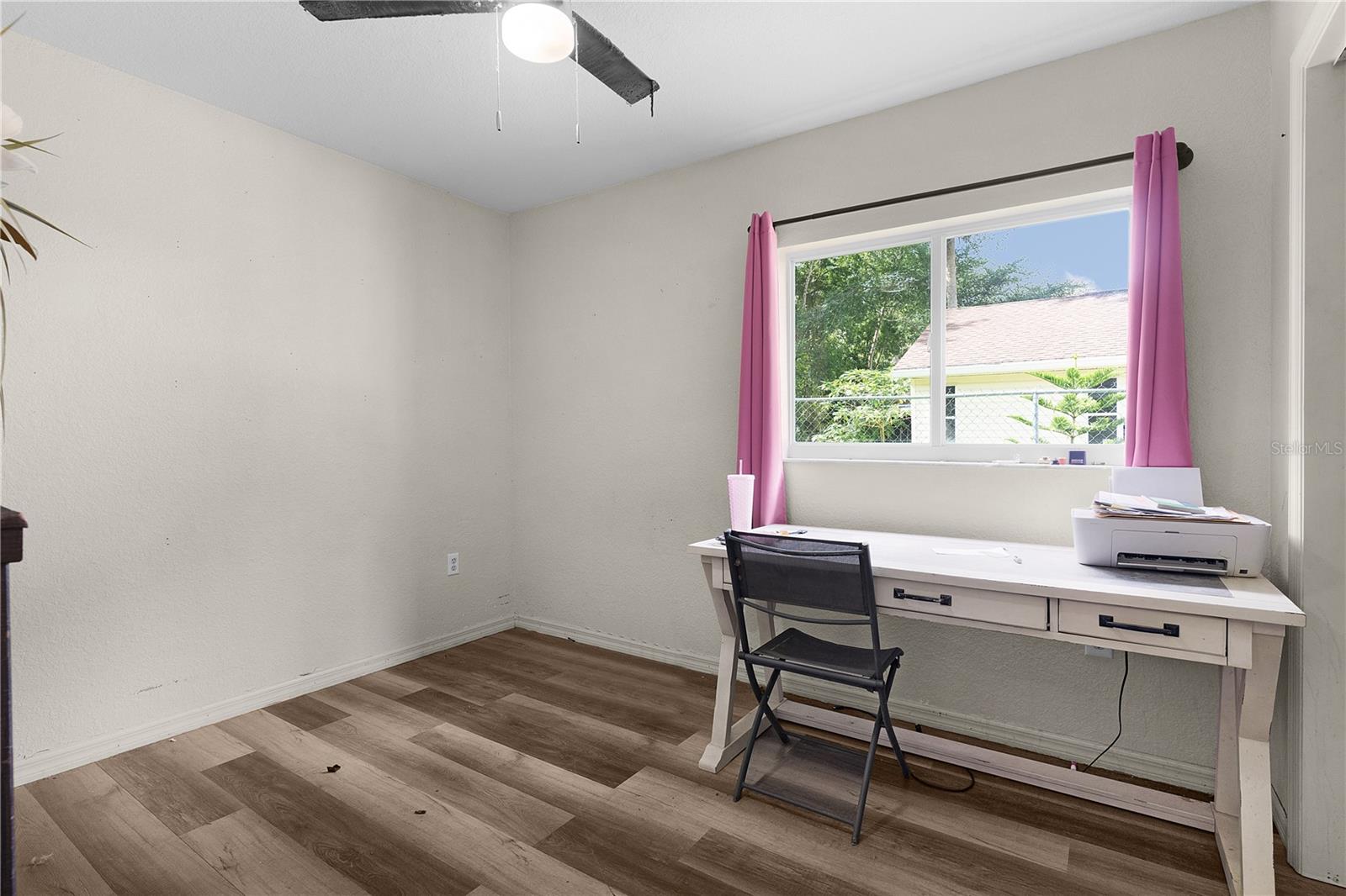 Image 10 of 37 For 2597 Cr 426f