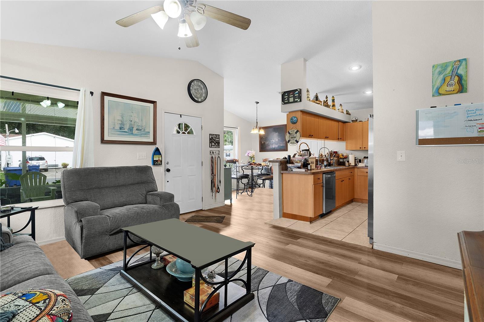 Image 17 of 37 For 2597 Cr 426f