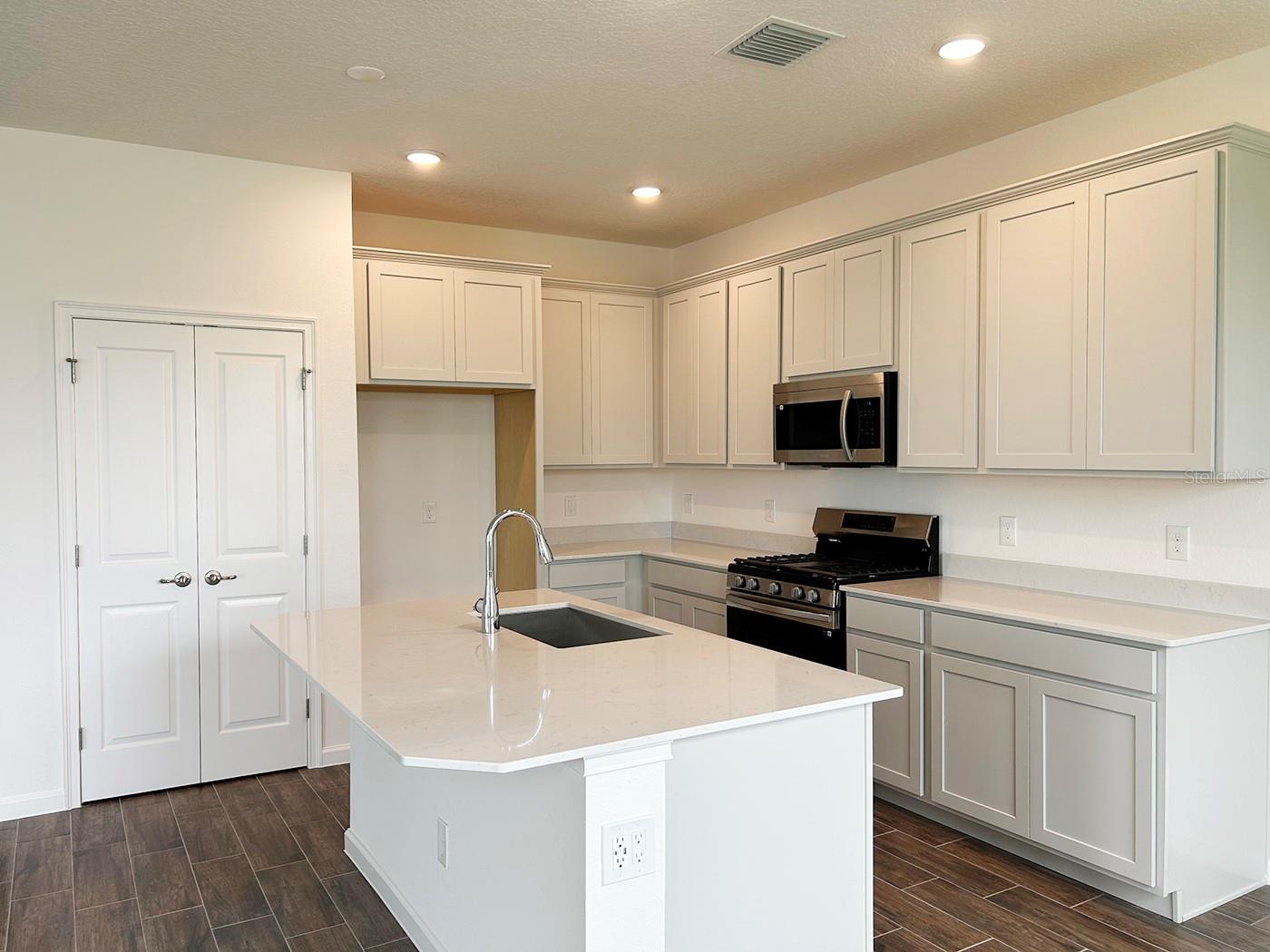 Image 3 of 5 For 2357 Sirena Lane