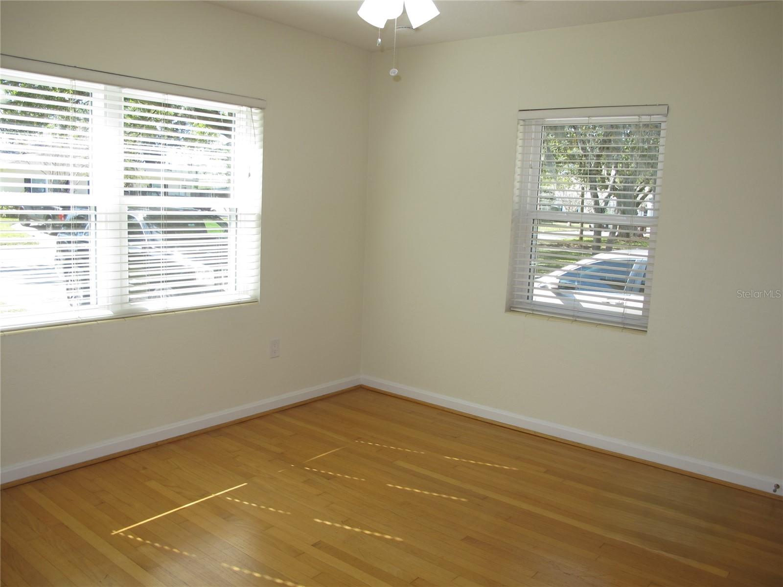 Image 10 of 15 For 915 Boardman Street