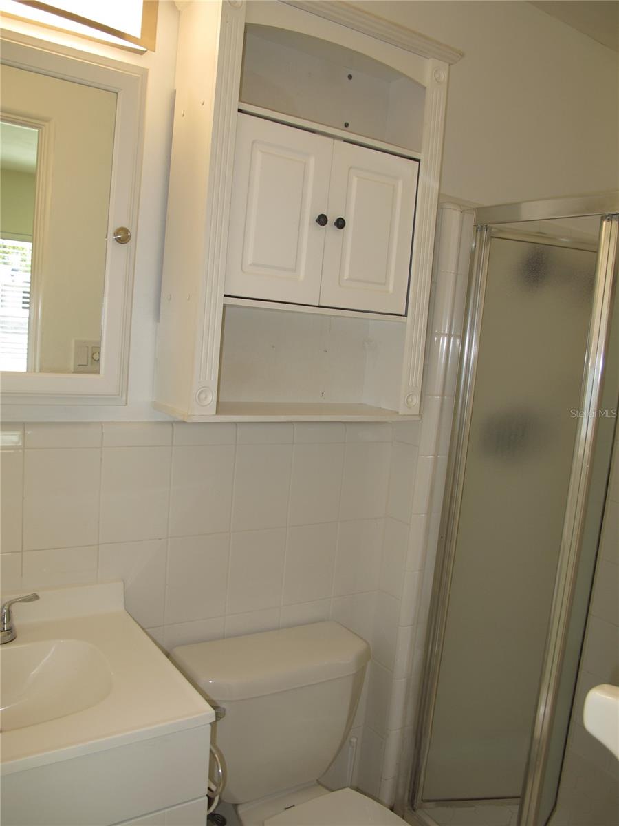 Image 11 of 15 For 915 Boardman Street