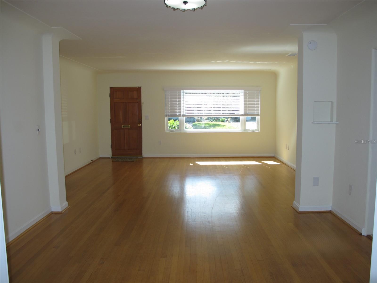 Image 3 of 15 For 915 Boardman Street
