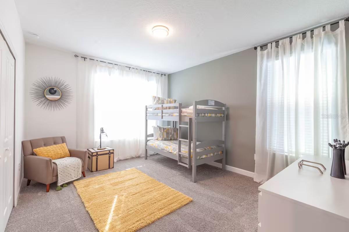 Image 21 of 59 For 2924 Protagonist Street