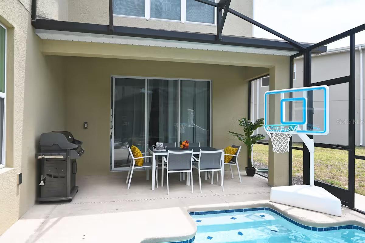 Image 5 of 59 For 2924 Protagonist Street