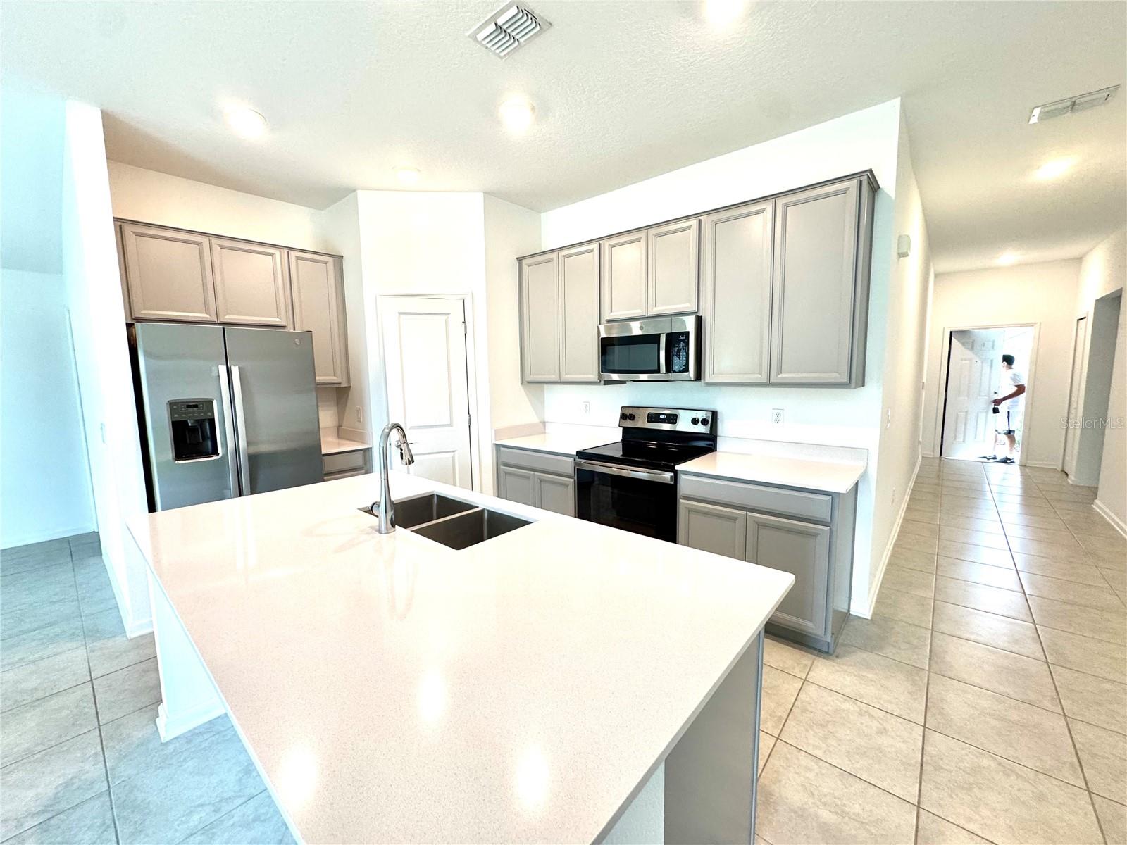 Image 4 of 19 For 4567 Tahoe Circle
