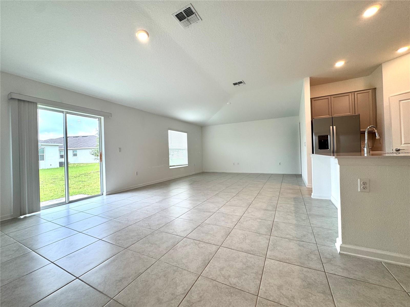 Image 5 of 19 For 4567 Tahoe Circle