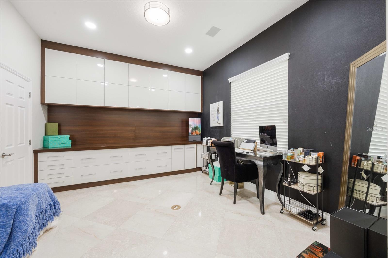 Image 30 of 44 For 9062 Dancy Tree Court