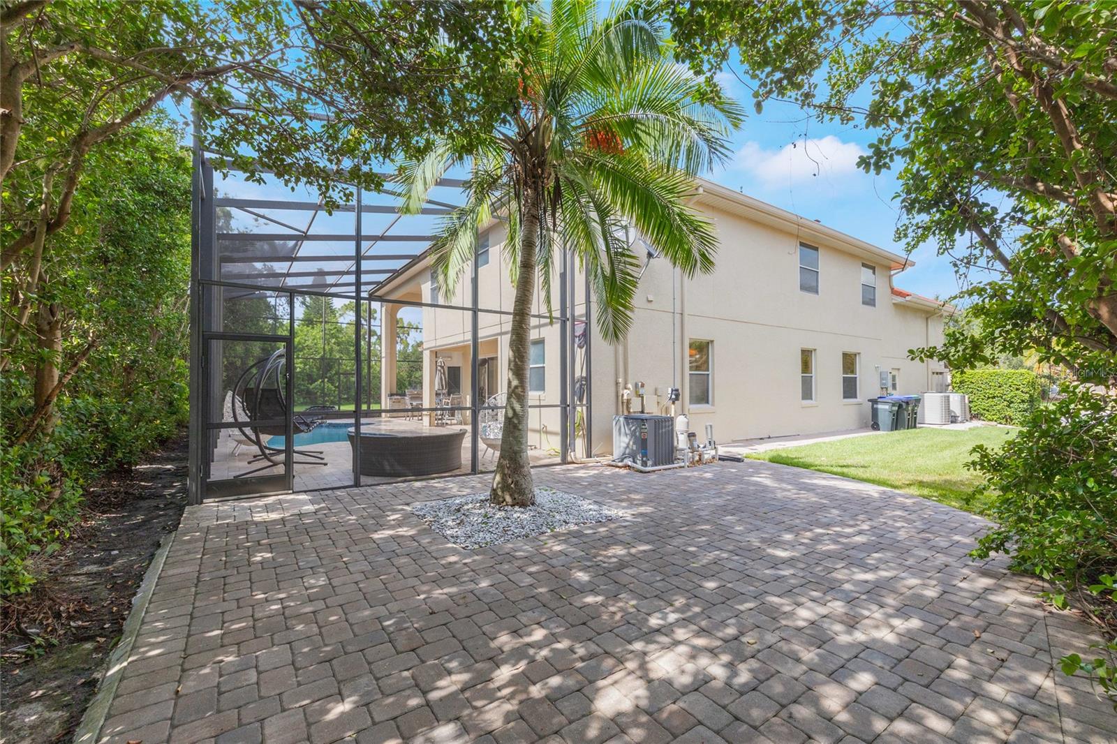 Image 33 of 44 For 9062 Dancy Tree Court