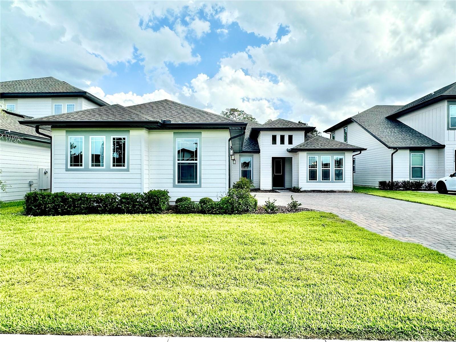 Image 3 of 49 For 17552 Lake Star Road