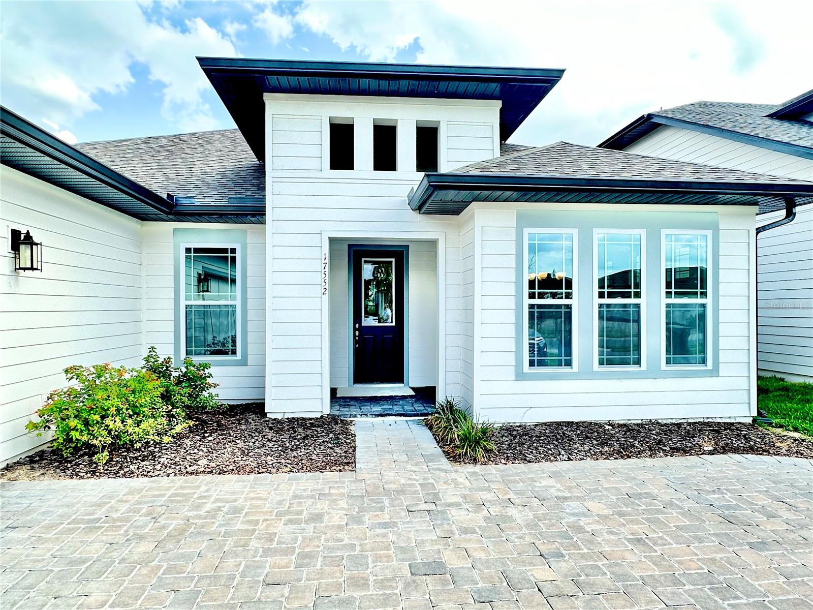 Image 4 of 49 For 17552 Lake Star Road
