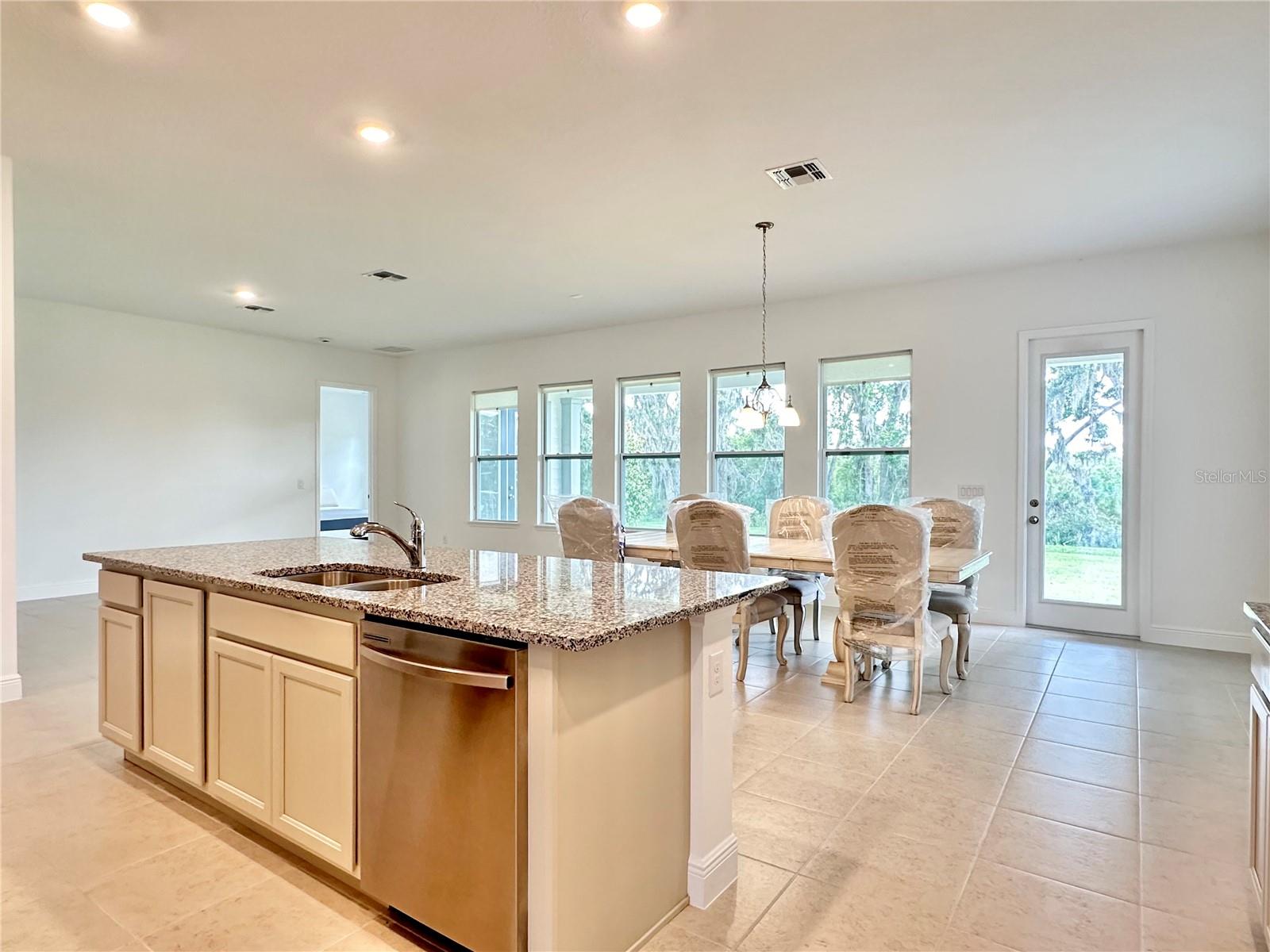 Image 9 of 49 For 17552 Lake Star Road