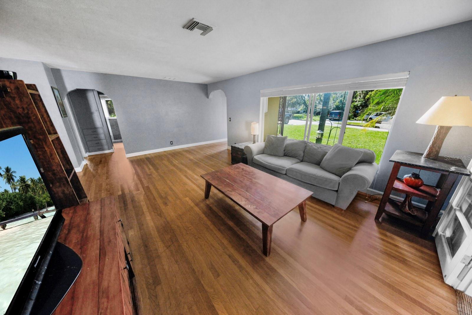 Image 10 of 68 For 328 Minnehaha Avenue