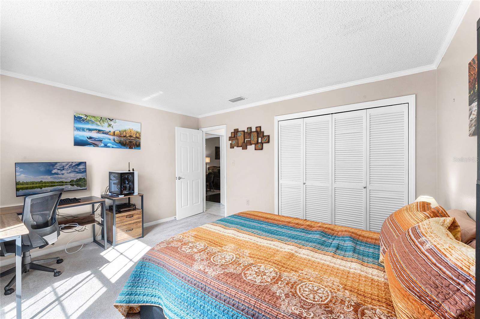 Image 19 of 27 For 1126 Villa Lane 91