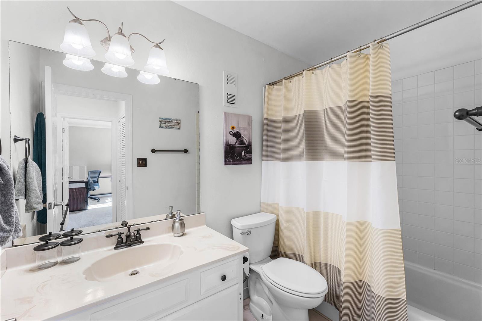 Image 20 of 27 For 1126 Villa Lane 91