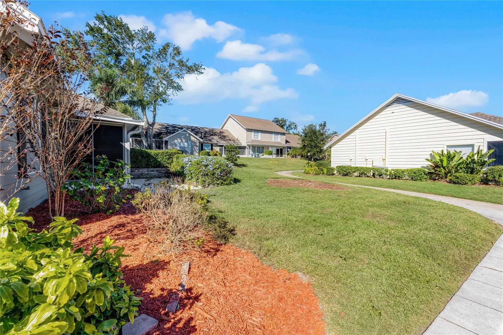 Image 26 of 27 For 1126 Villa Lane 91