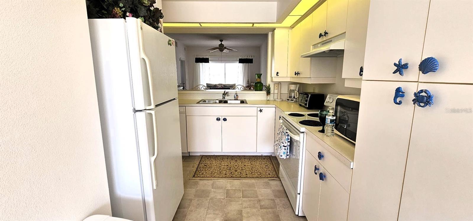 Image 6 of 15 For 5800 Sabal Trace Drive 603