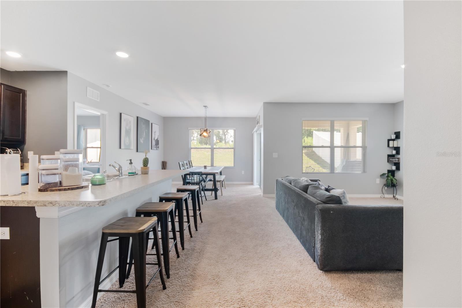 Image 11 of 39 For 984 Chanler Drive