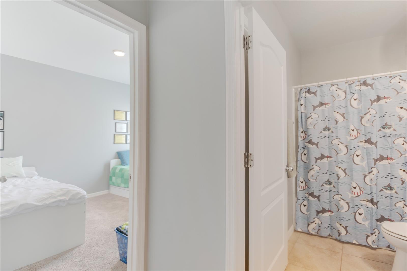 Image 15 of 39 For 984 Chanler Drive