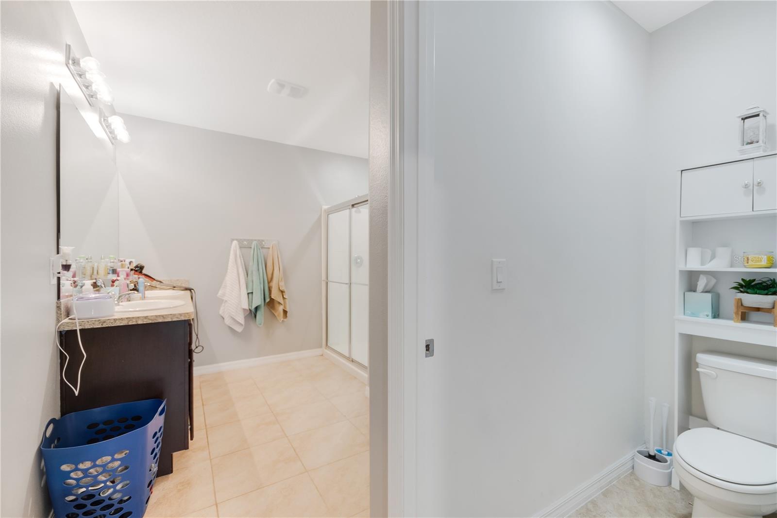 Image 24 of 39 For 984 Chanler Drive