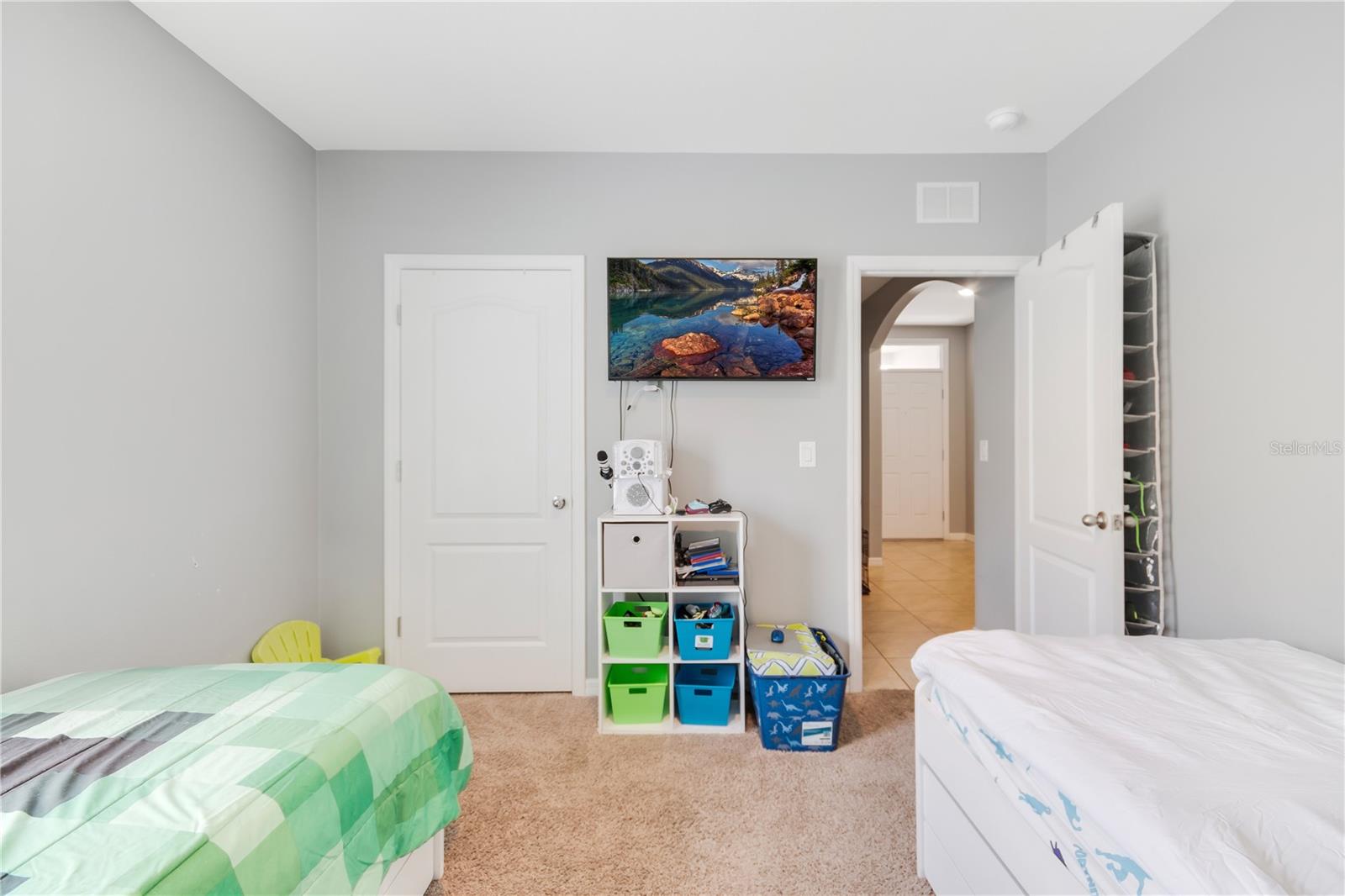 Image 31 of 39 For 984 Chanler Drive