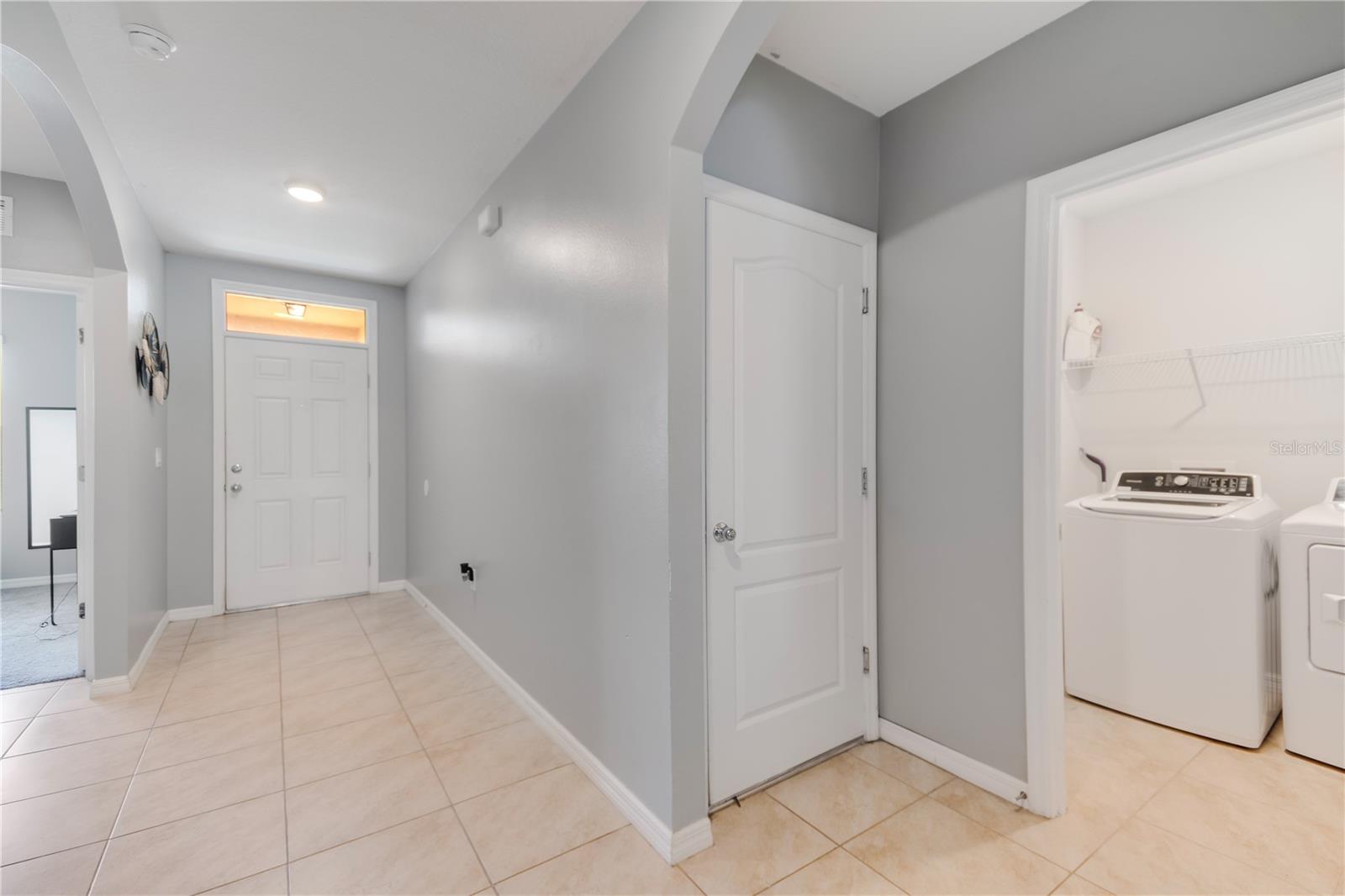 Image 32 of 39 For 984 Chanler Drive