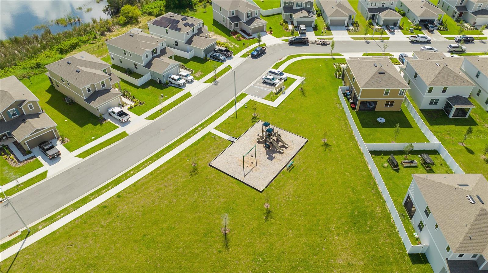 Image 36 of 39 For 984 Chanler Drive