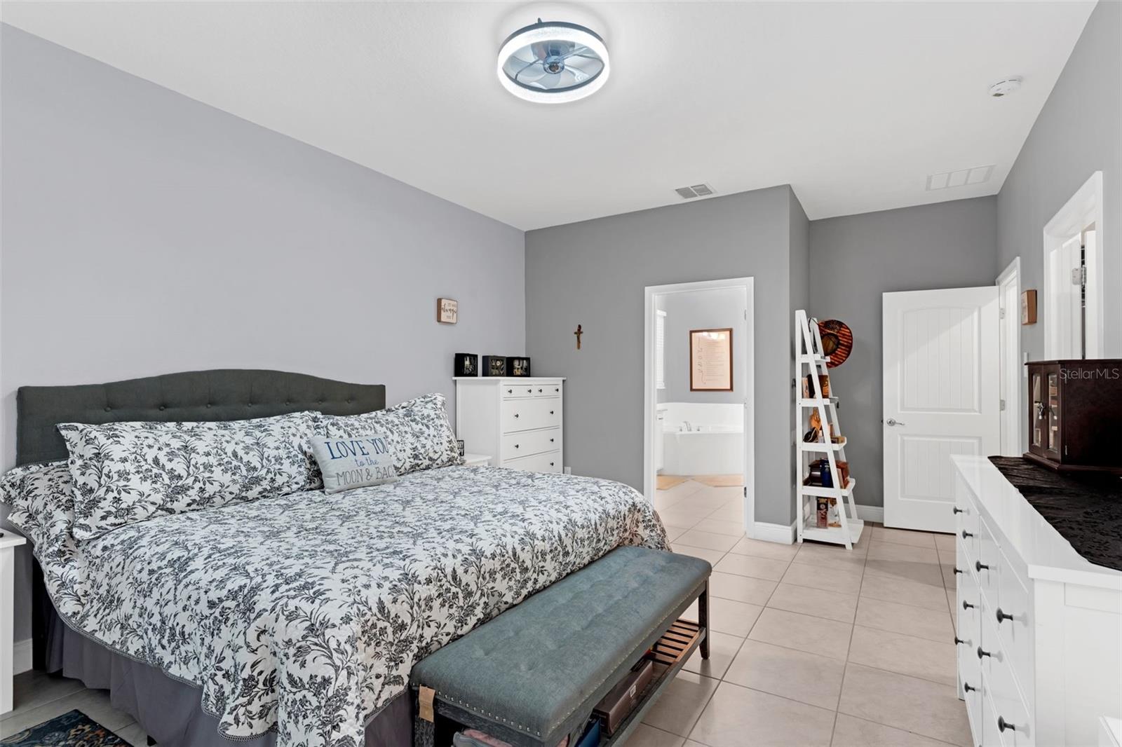 Image 21 of 62 For 10078 Hampshire Oaks Drive