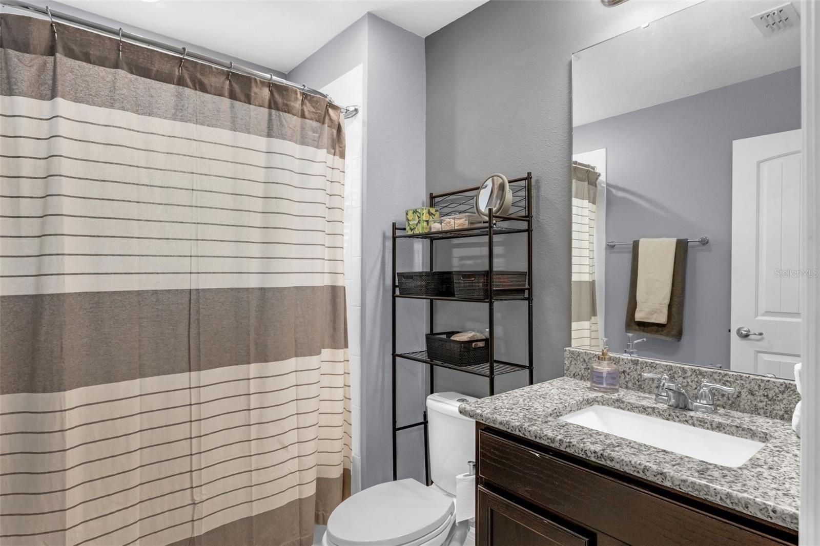 Image 31 of 62 For 10078 Hampshire Oaks Drive