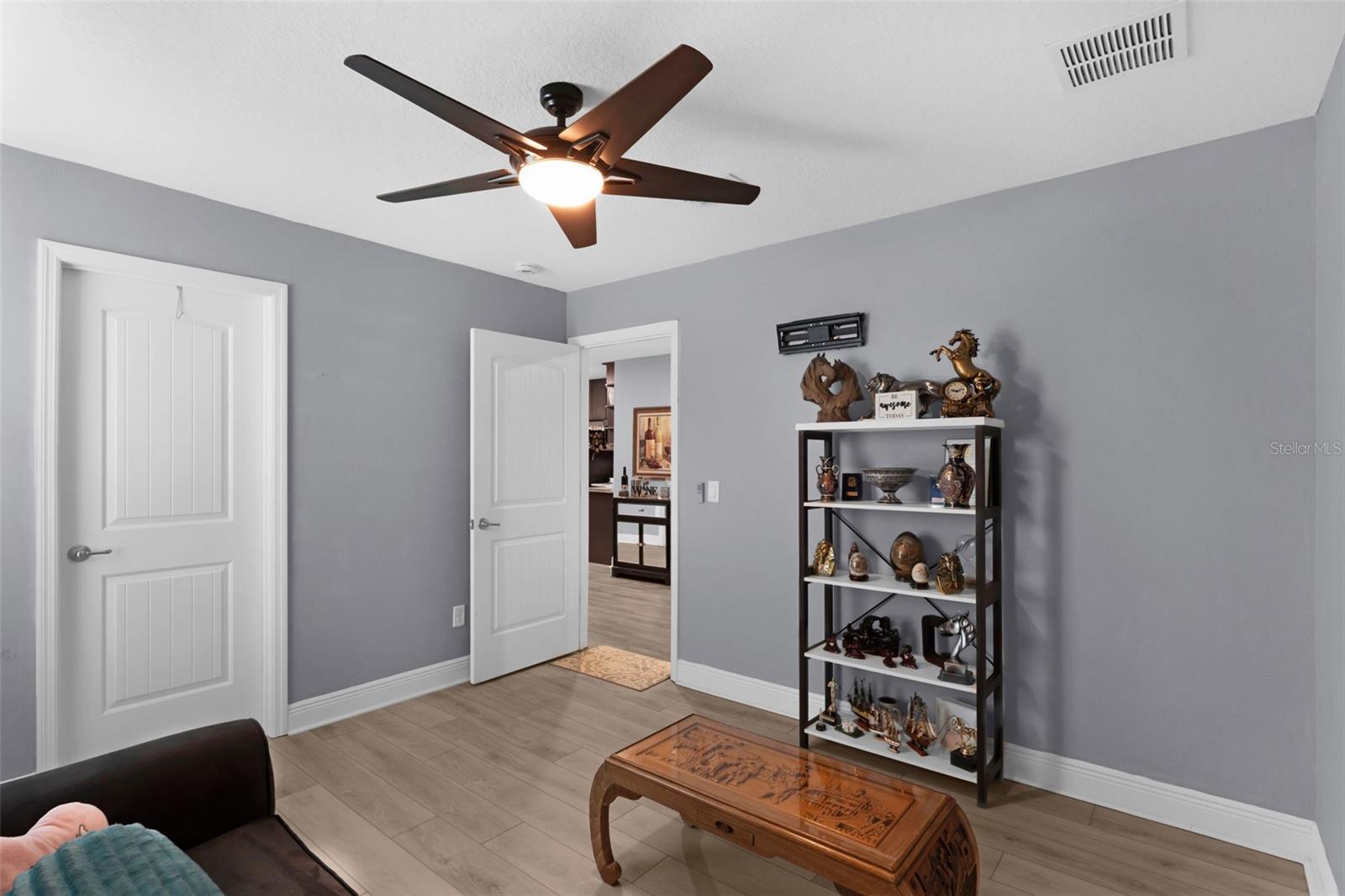 Image 36 of 62 For 10078 Hampshire Oaks Drive