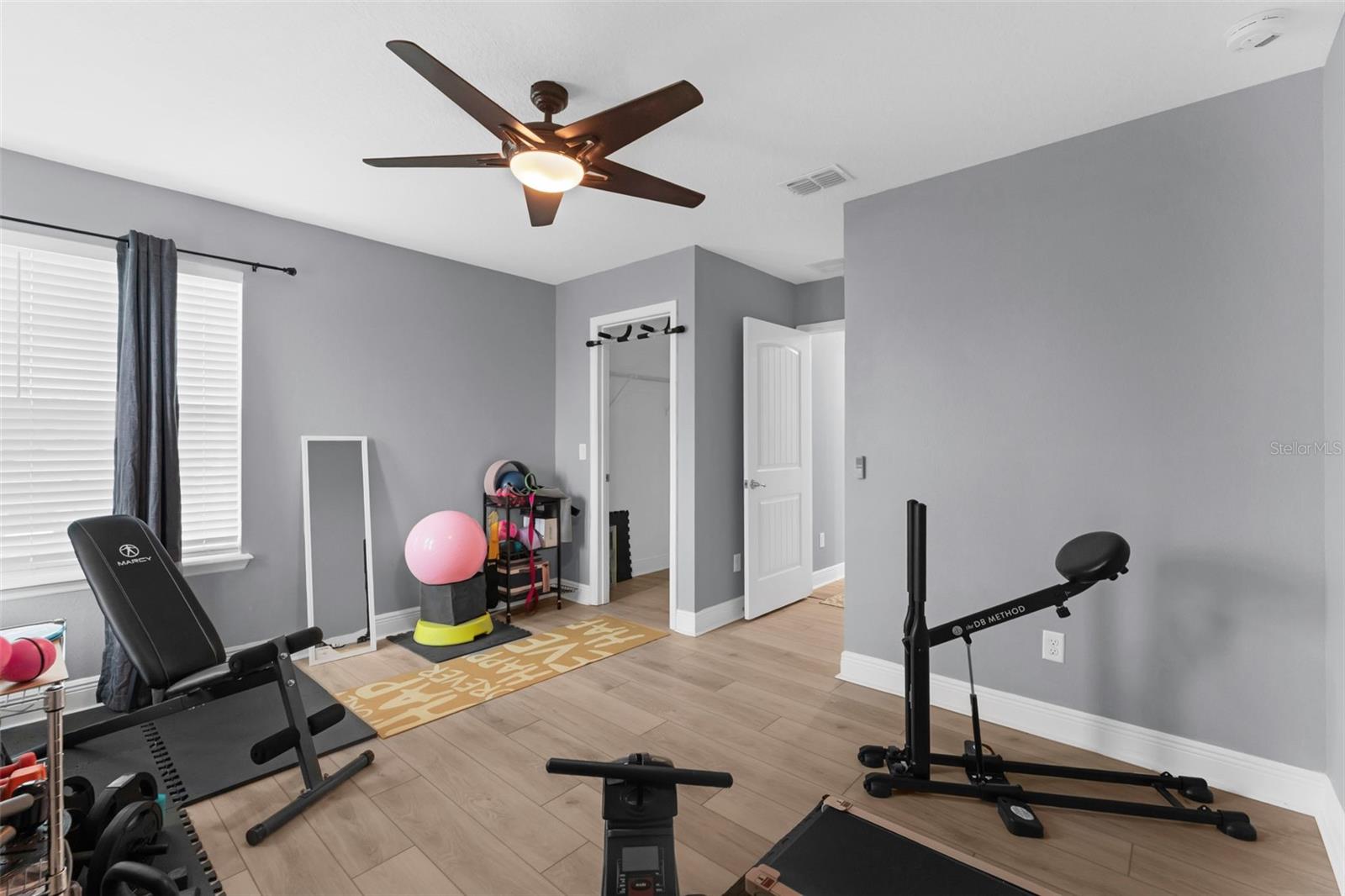 Image 38 of 62 For 10078 Hampshire Oaks Drive