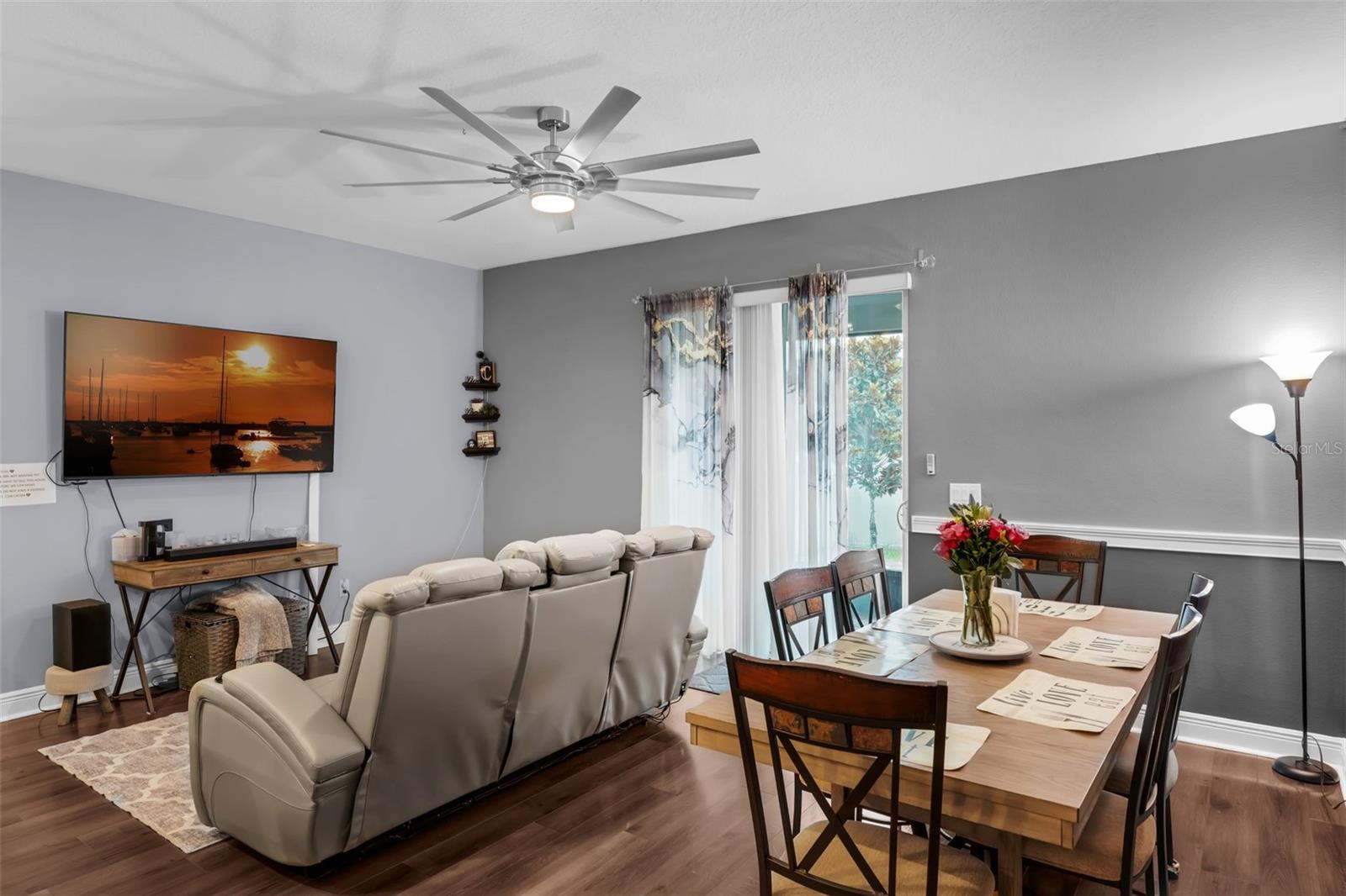 Image 9 of 62 For 10078 Hampshire Oaks Drive