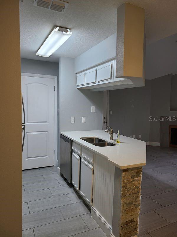Image 13 of 32 For 234 Afton Square 305