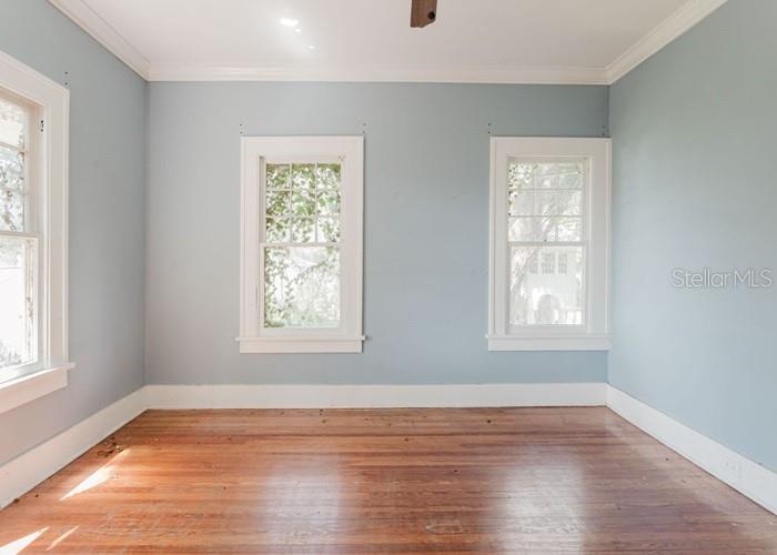 Image 15 of 22 For 1854 Ingleside Avenue