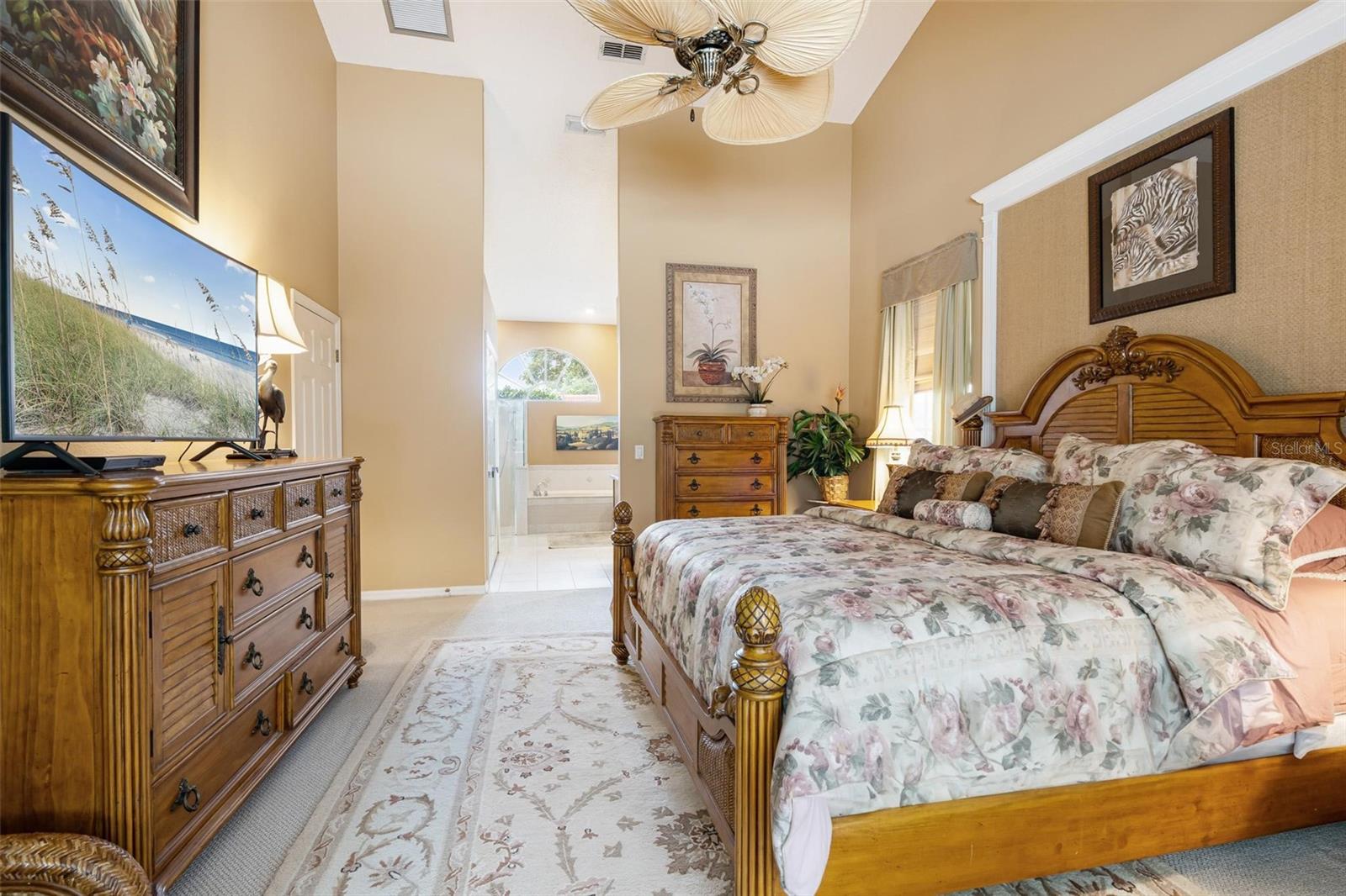 Image 17 of 41 For 610 Baywood Court