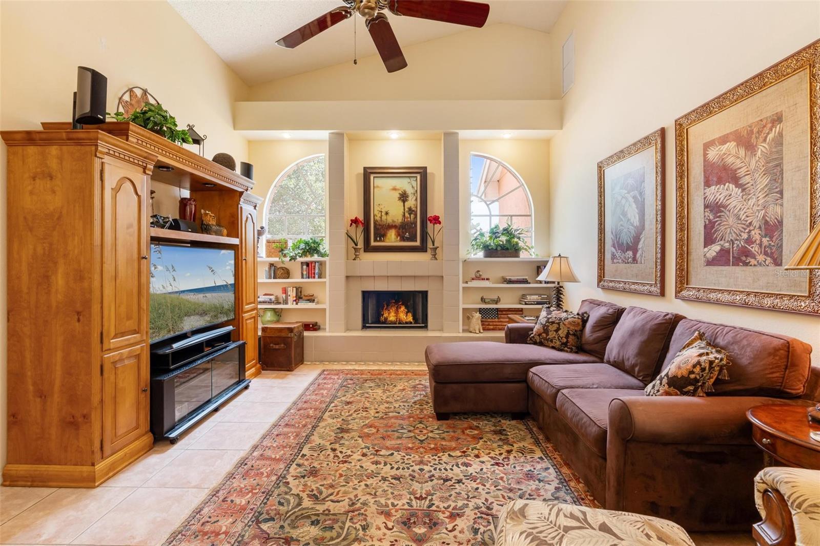 Image 22 of 41 For 610 Baywood Court