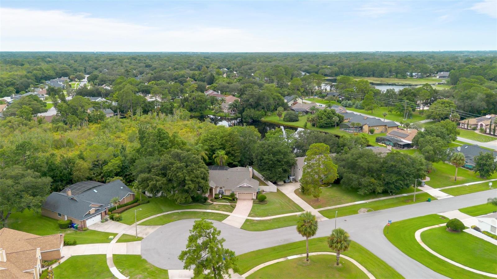 Image 5 of 41 For 610 Baywood Court