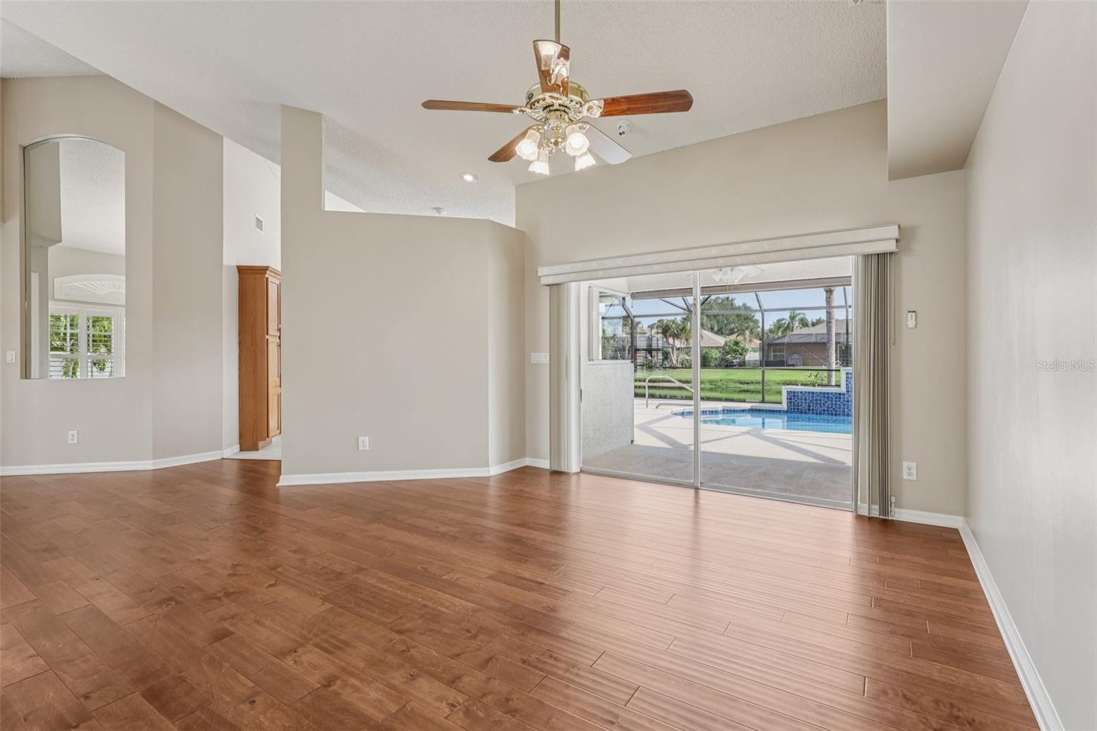 Image 12 of 76 For 970 Sabal Grove Drive