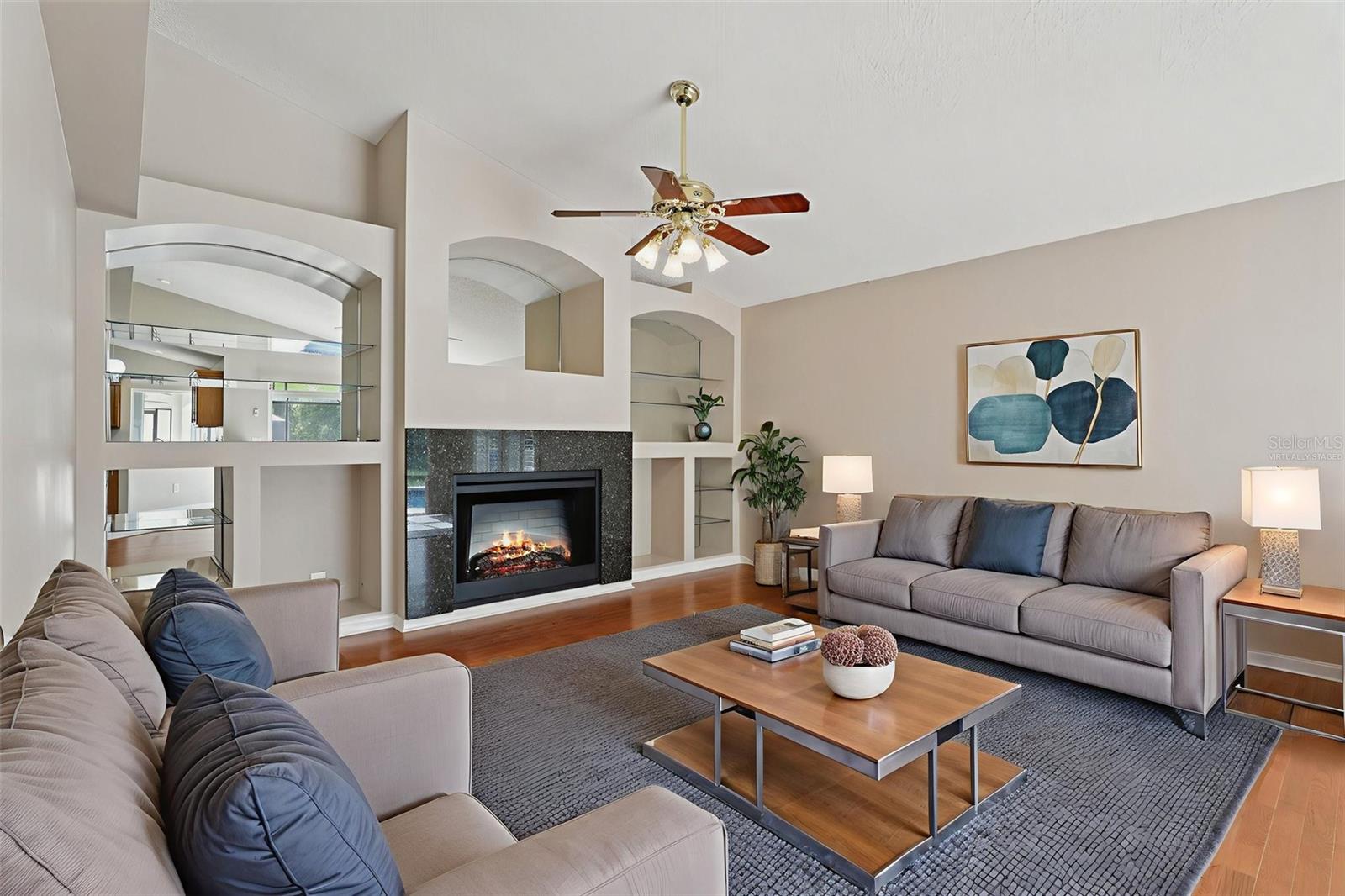 Image 16 of 76 For 970 Sabal Grove Drive