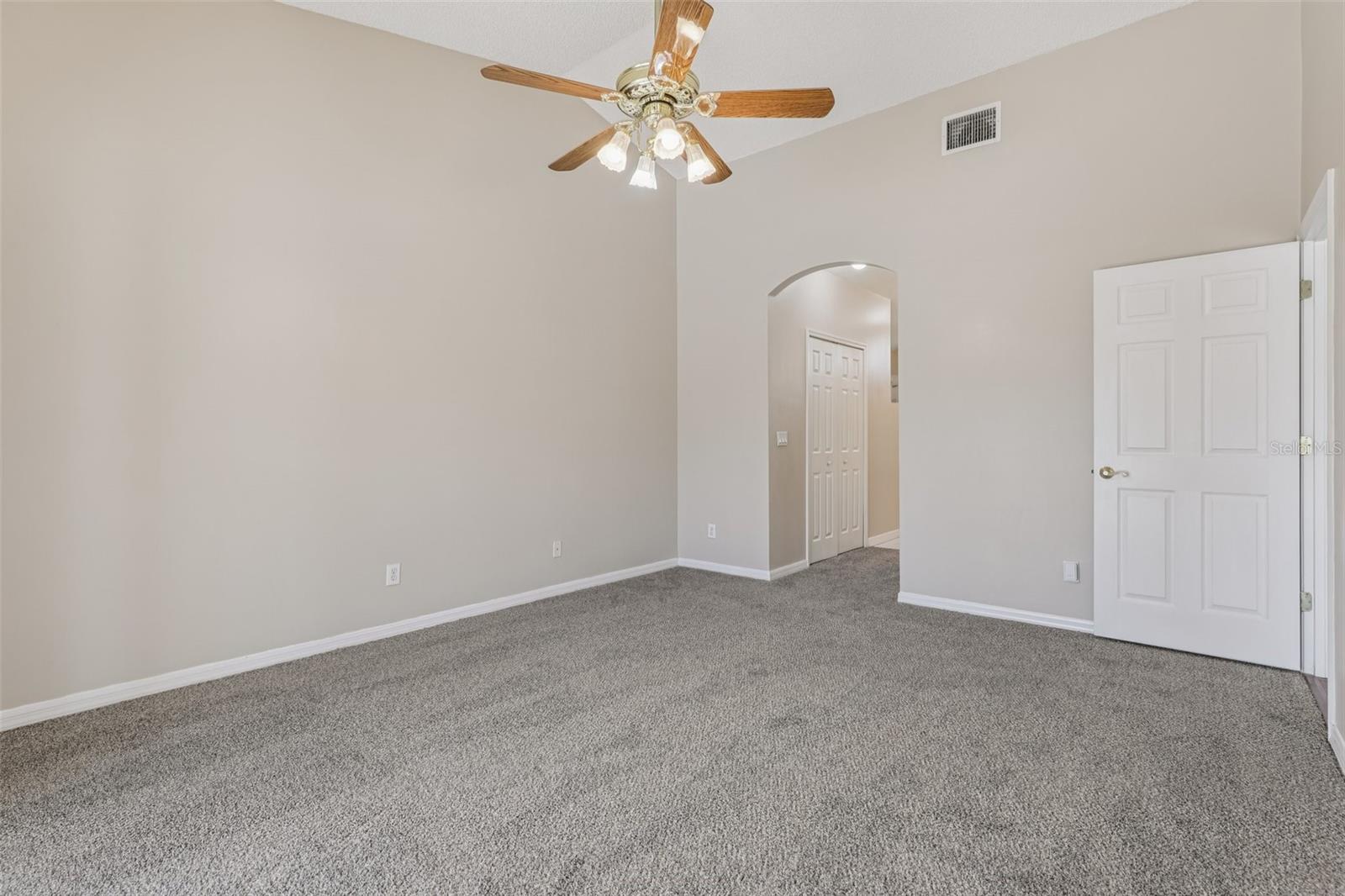 Image 32 of 76 For 970 Sabal Grove Drive