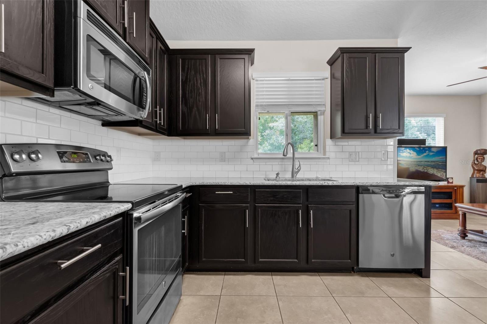 Image 11 of 43 For 2502 Seven Oaks Drive