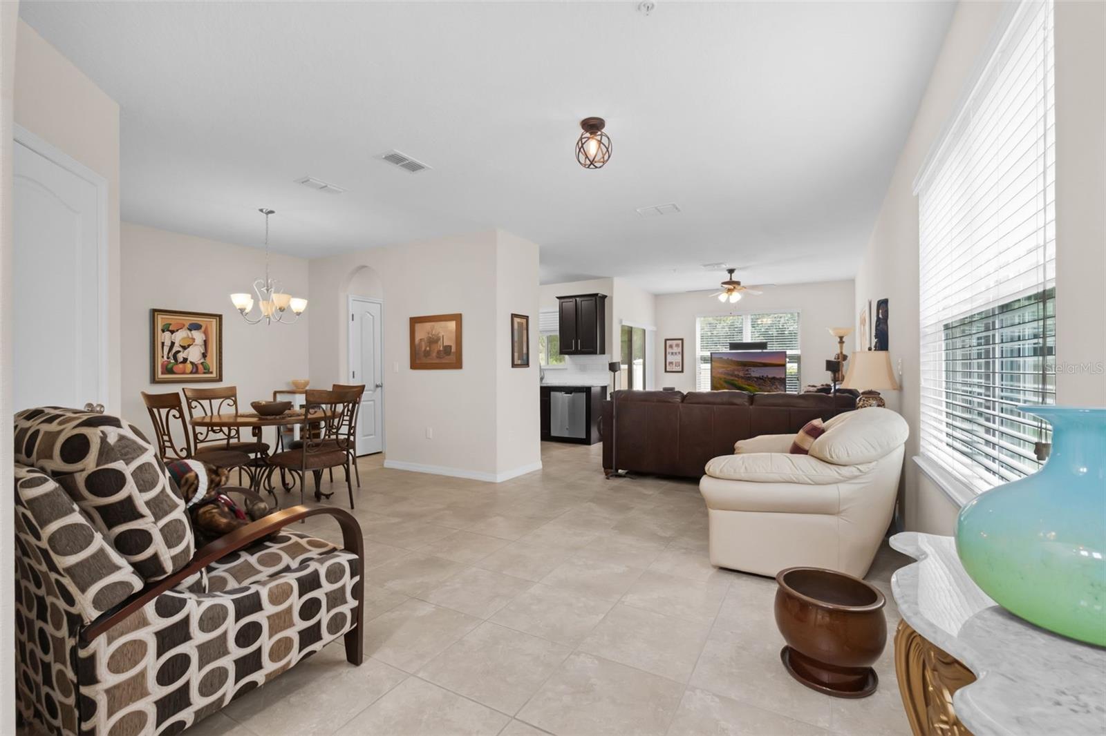 Image 7 of 43 For 2502 Seven Oaks Drive