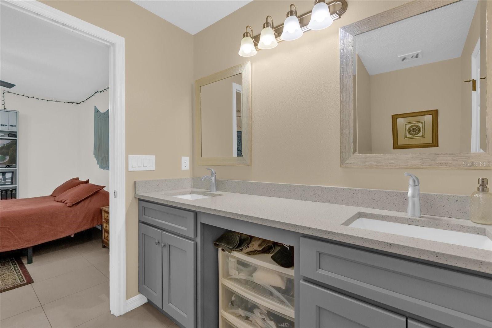 Image 11 of 27 For 339 Chinaberry Avenue