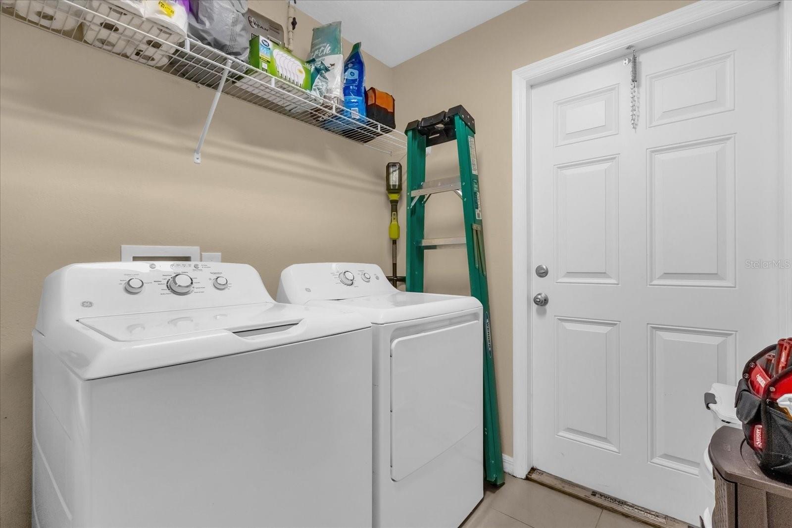 Image 17 of 27 For 339 Chinaberry Avenue