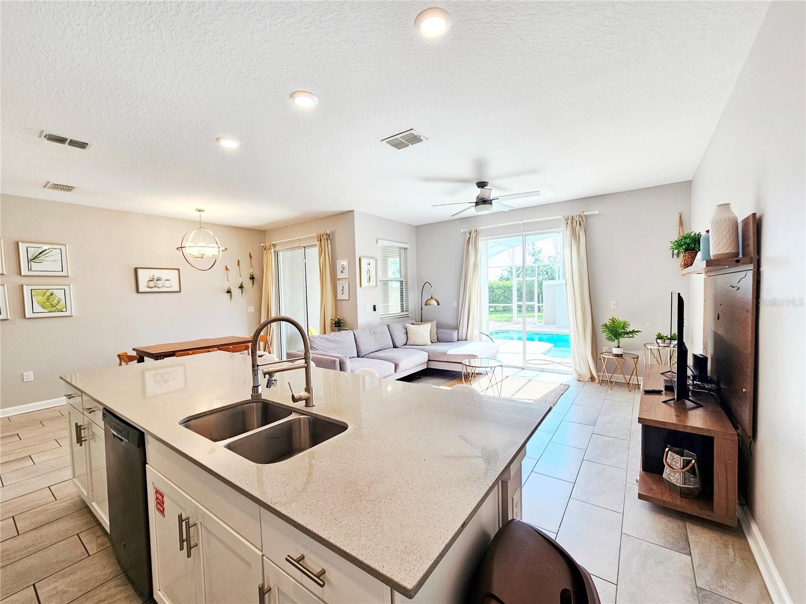 Image 10 of 39 For 850 Pebble Beach Drive