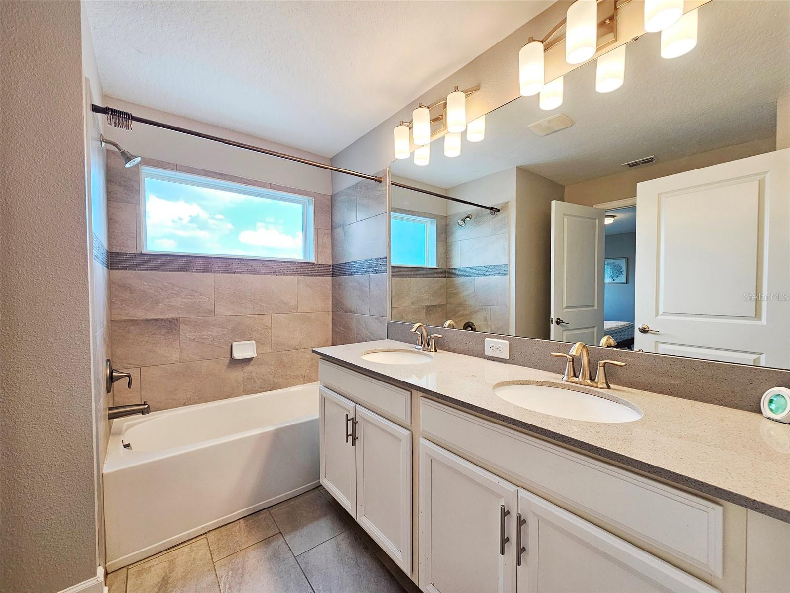 Image 18 of 39 For 850 Pebble Beach Drive