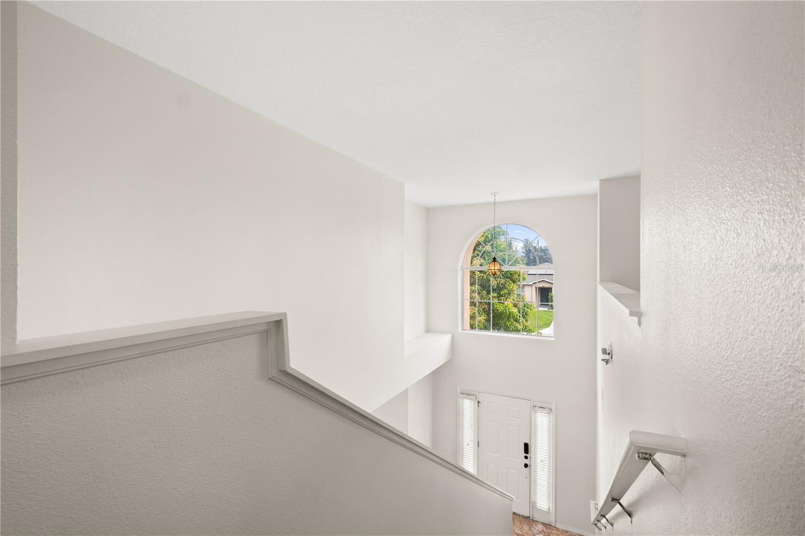 Image 17 of 33 For 442 Churchill Court