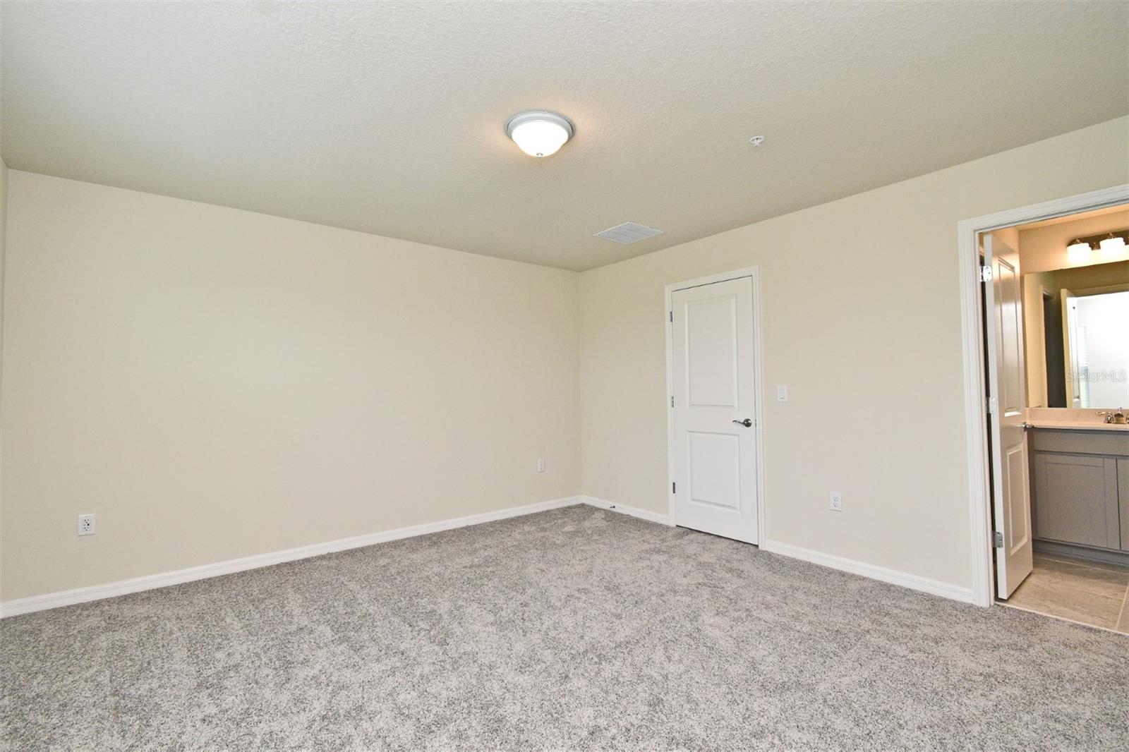 Image 36 of 47 For 3101 Emerald Acres Lane