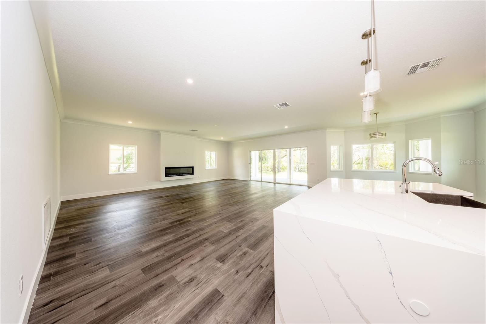 Image 10 of 53 For 300 Mitnik Drive
